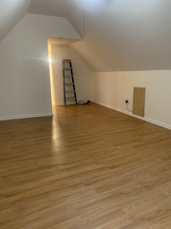 40 Brackett St, Oak Square