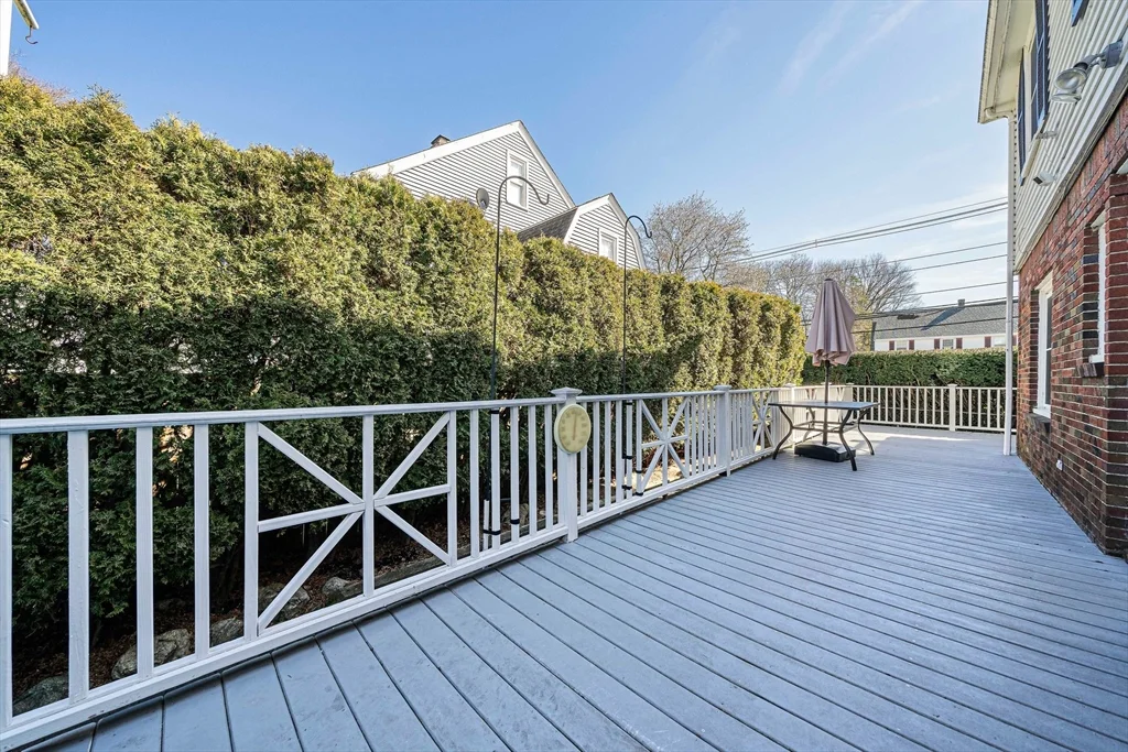 93 Lincoln Rd, Lawrence Estates
