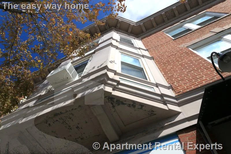 1139 Broadway, Teele Square