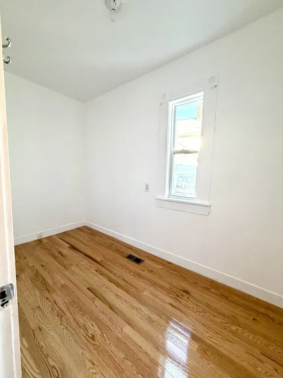 11 Francis, Oak Grove