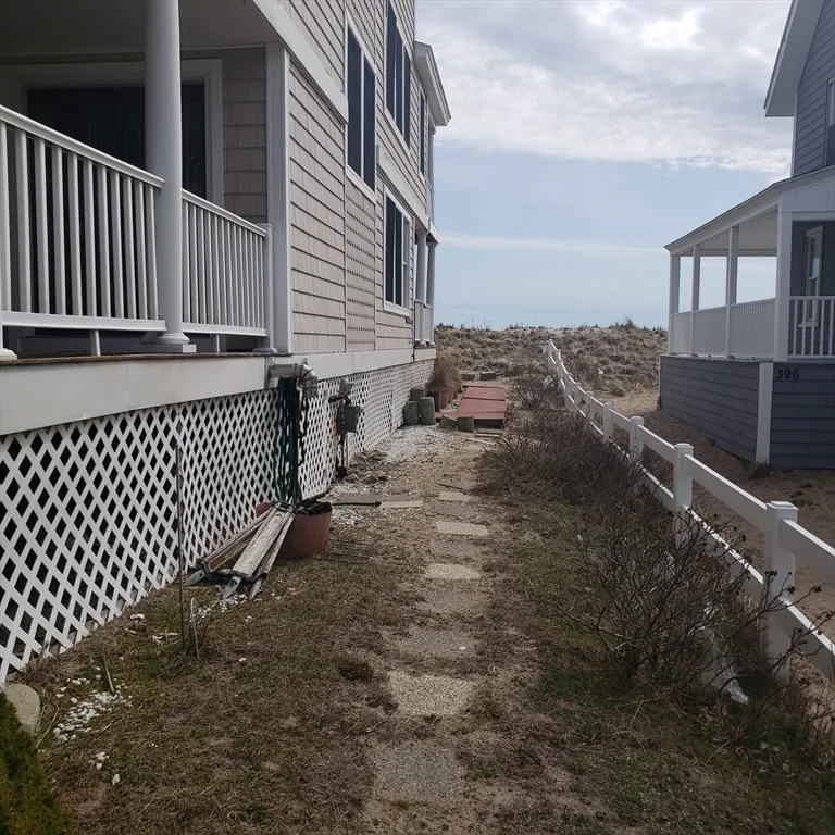 398 North End, Salisbury Beach