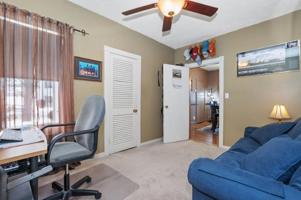 28 Ash St, South Side