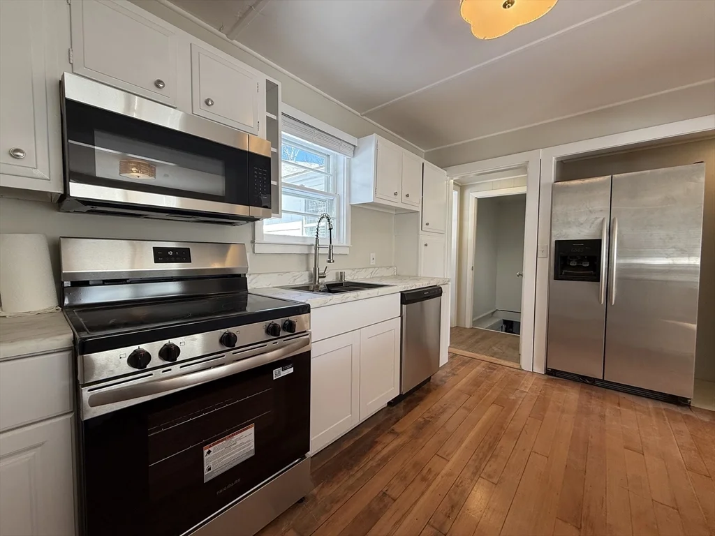 2 Cochituate Rd, Priscilla Beach