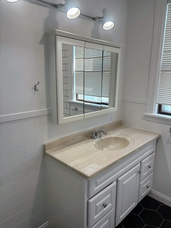 9 Marshall St, Medford