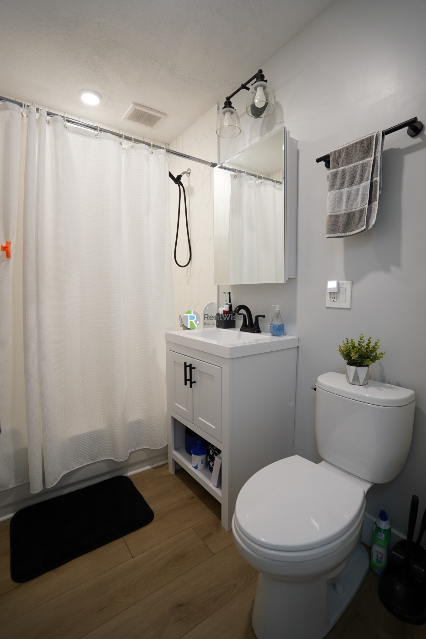 741 East 6th St, South Boston