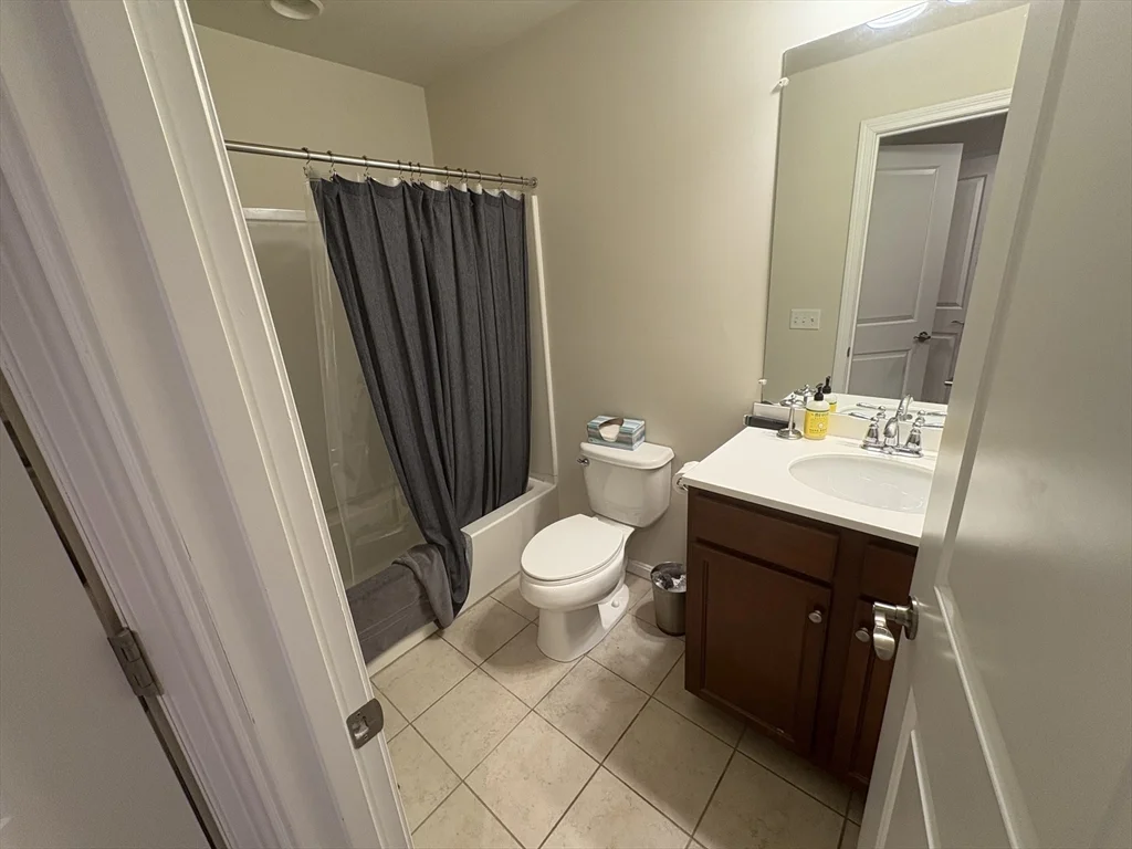 33 Jacob Way, Reading
