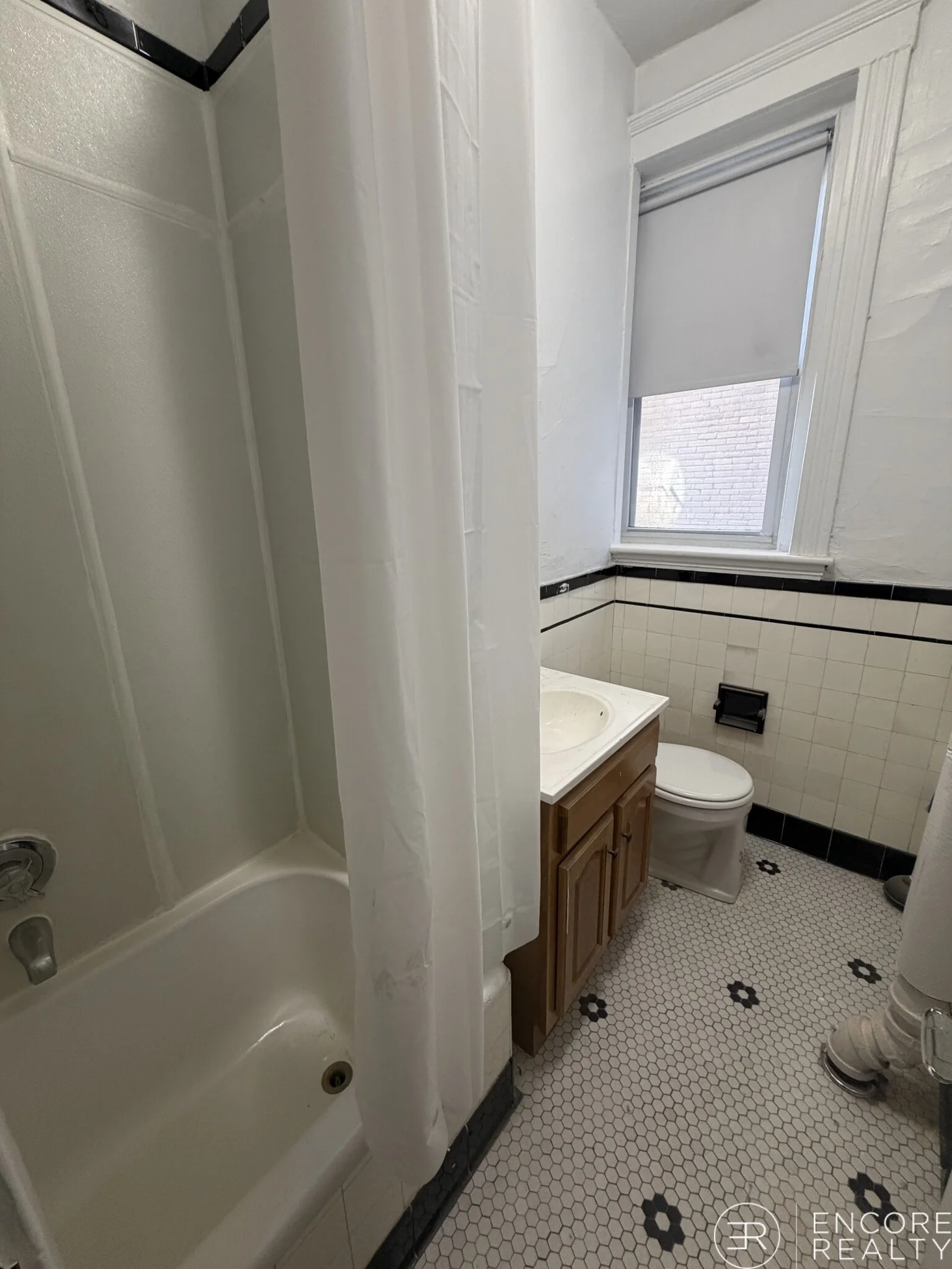 1810 Commonwealth Ave, Brighton