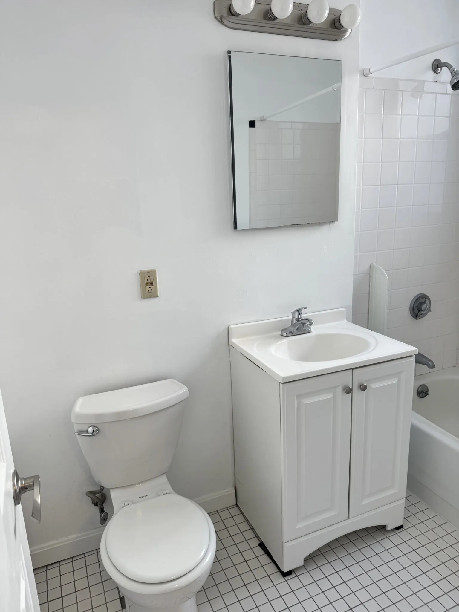 111 Norway St, Fenway