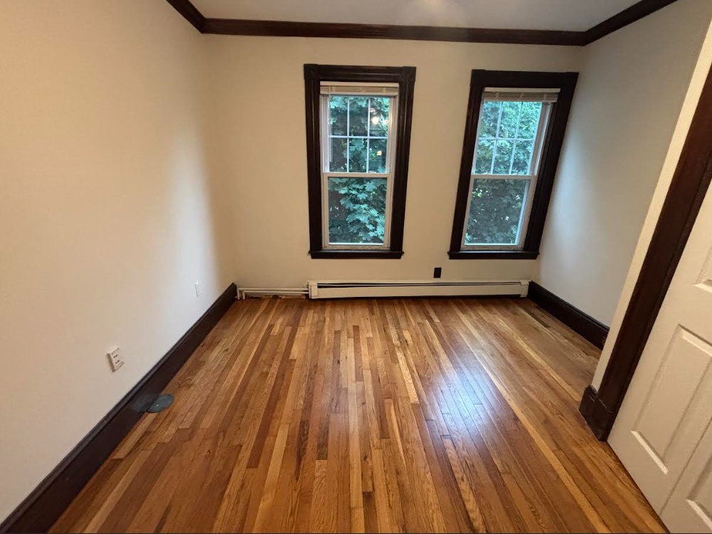 14 Greenwood Ter, Ward Two