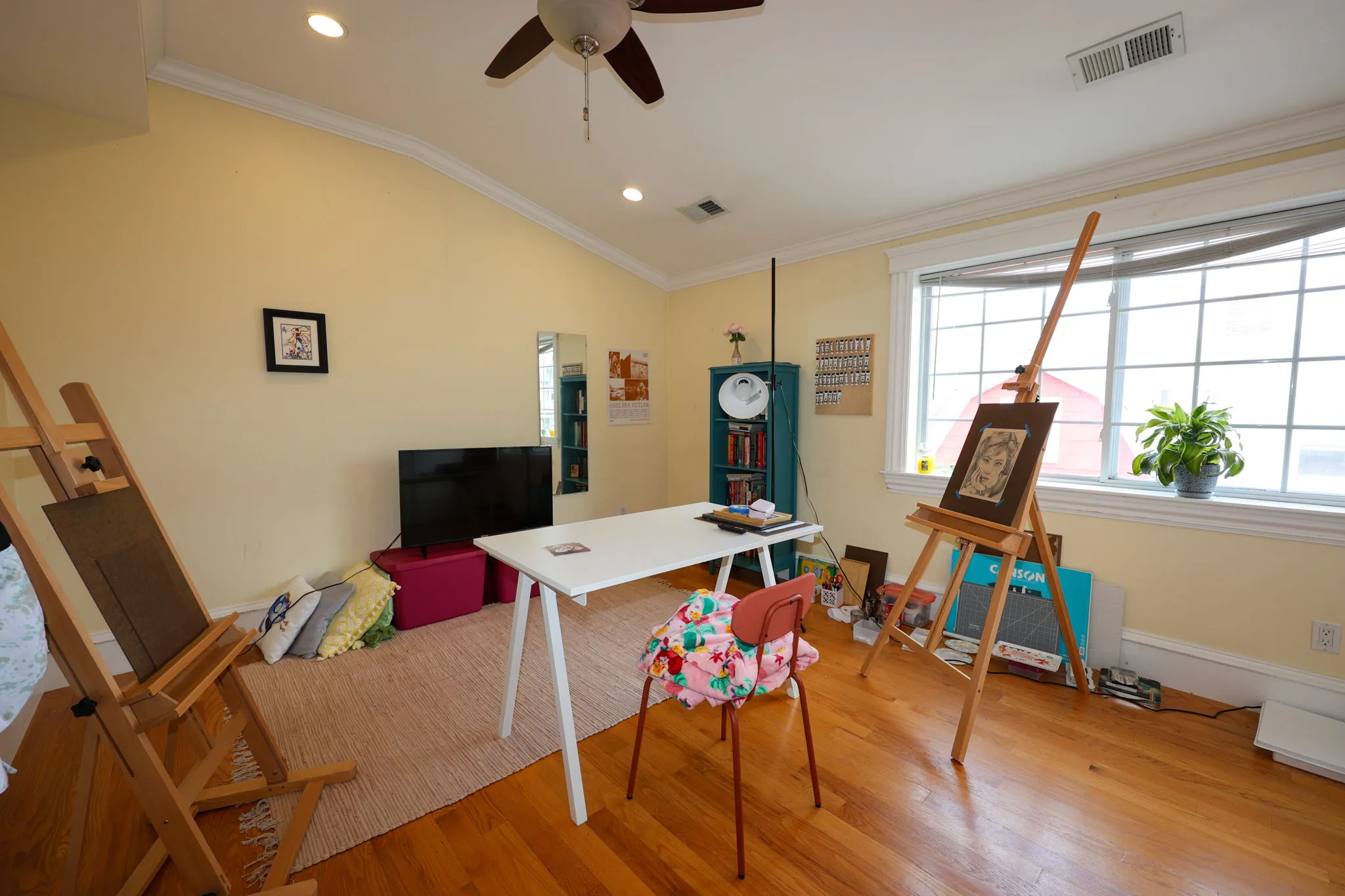 127 Nonantum St, Oak Square