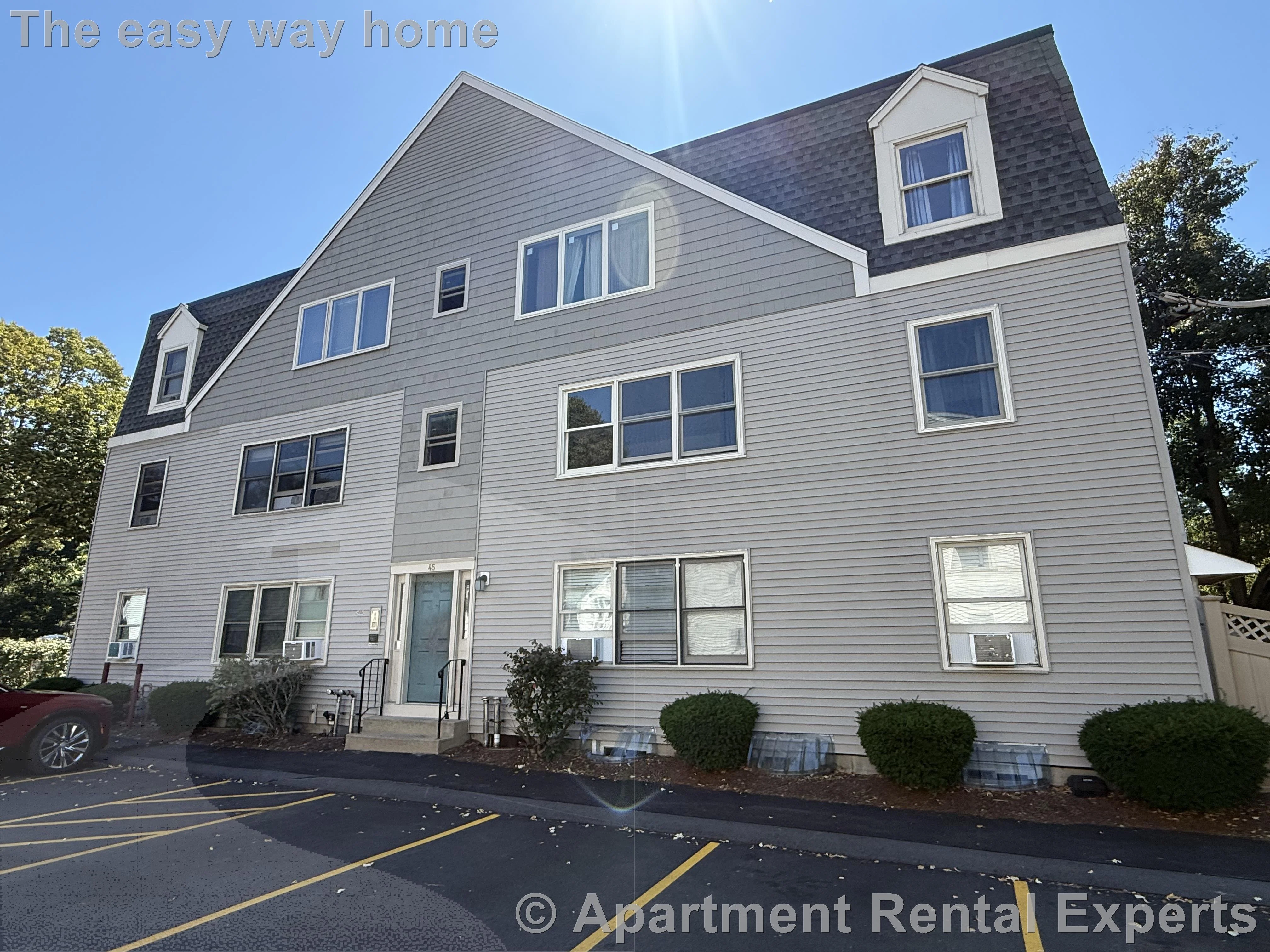 45 Cross St, Medford Square