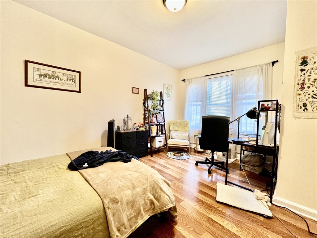 1706 Commonwealth Ave, Brighton