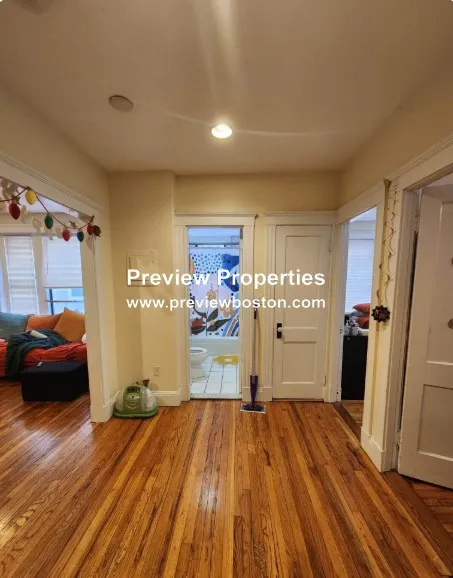 240 Kelton St, Brighton