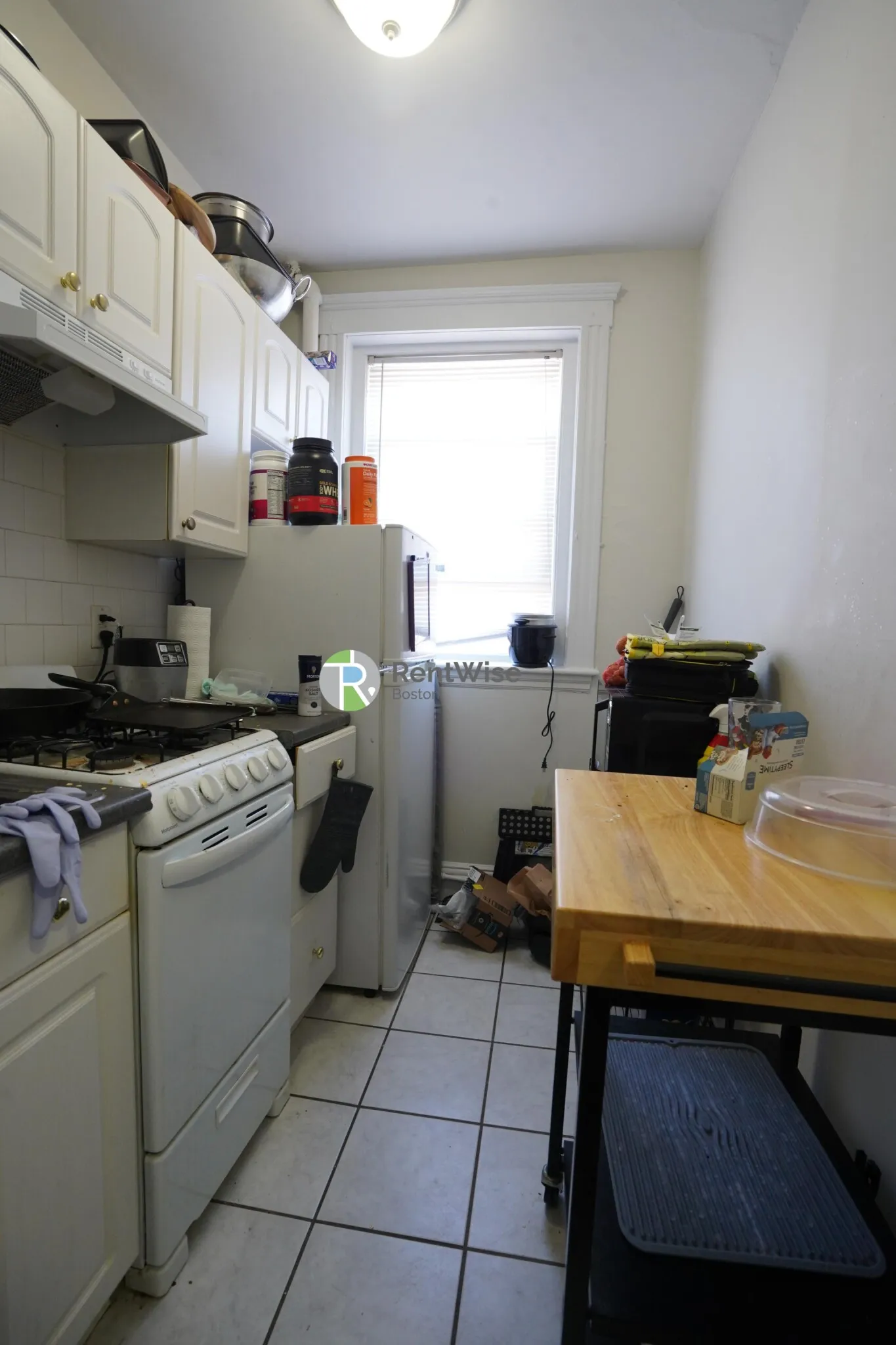 40 Quint Ave, Allston