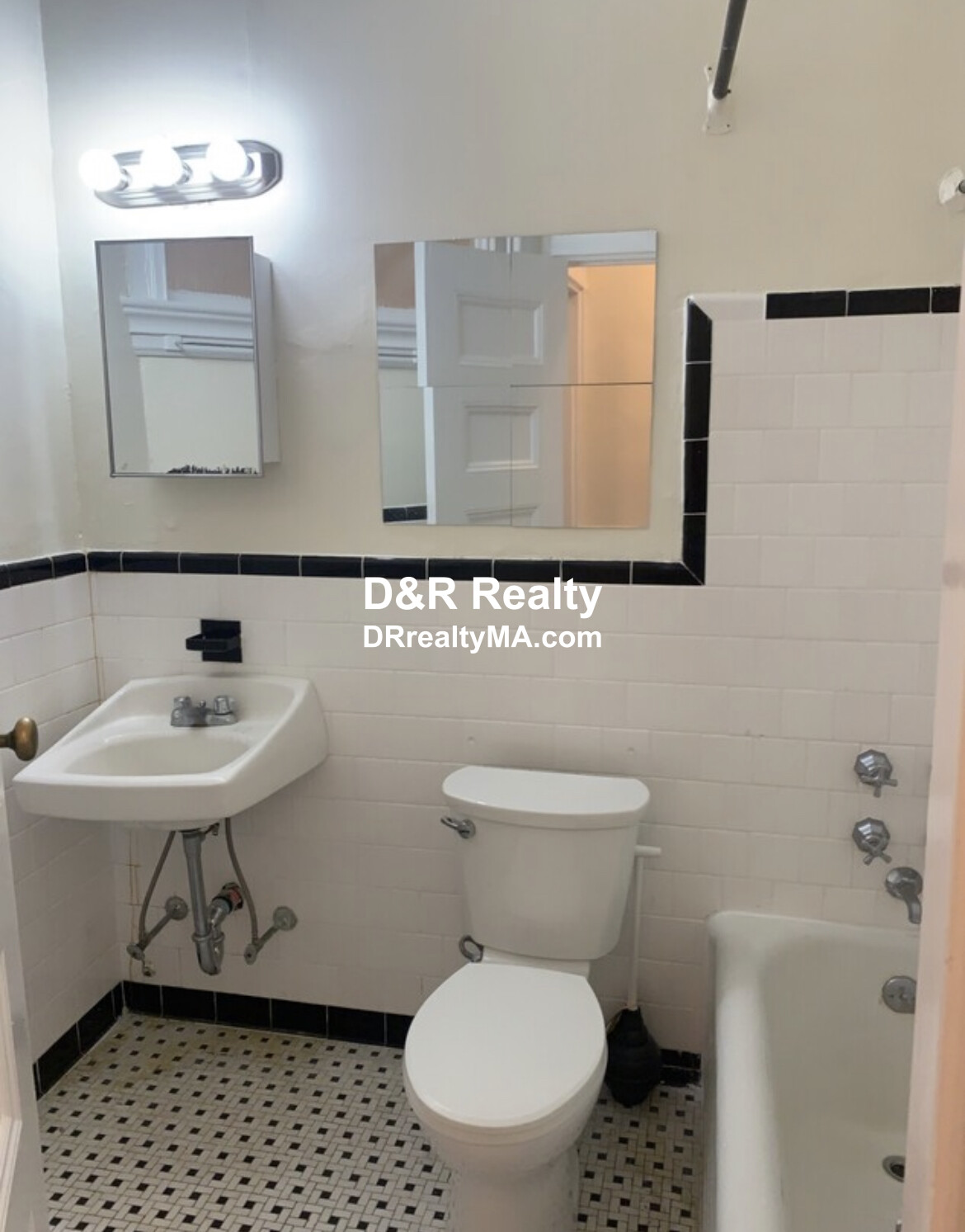 2 Ware St, Mid-Cambridge