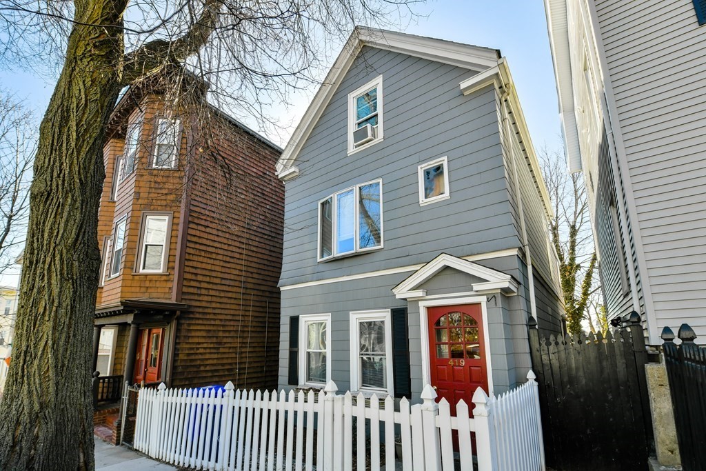 419 E 7th, South Boston