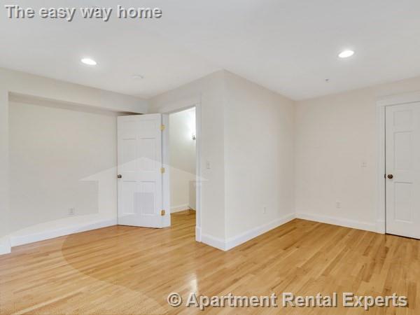 2 Sherman Ct, Winter Hill