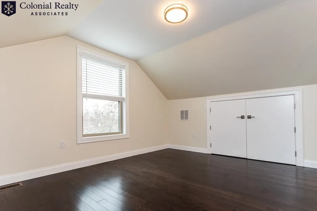 478 Fulton St, Medford