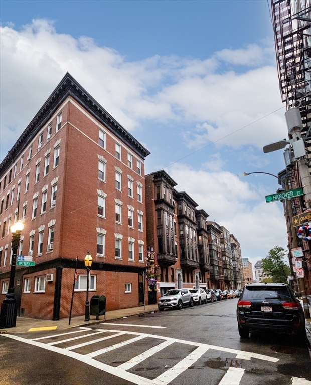 8 Battery St, North End