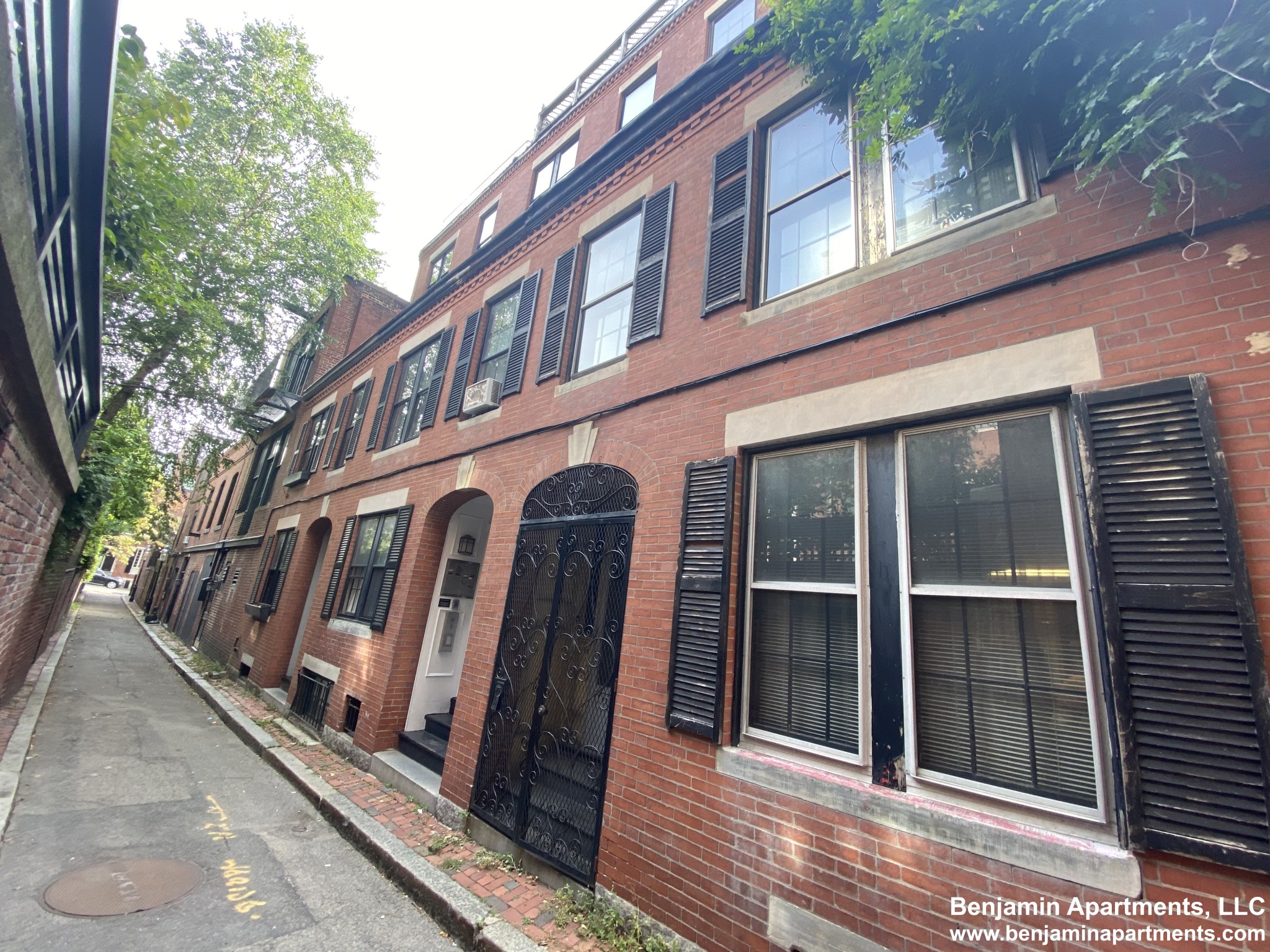 16 Cedar Lane Way, Beacon Hill