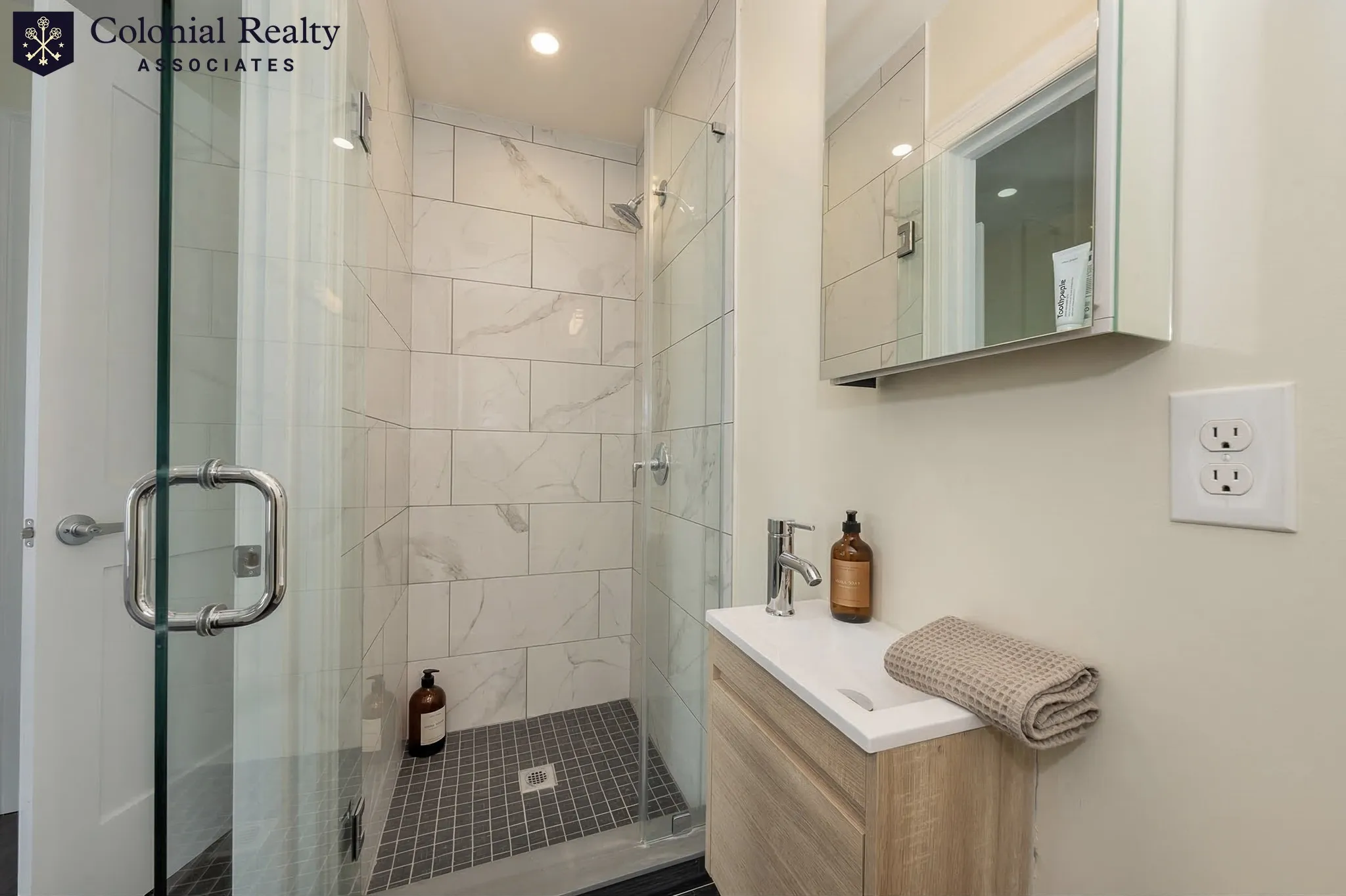 43 Wright Ave, South Medford