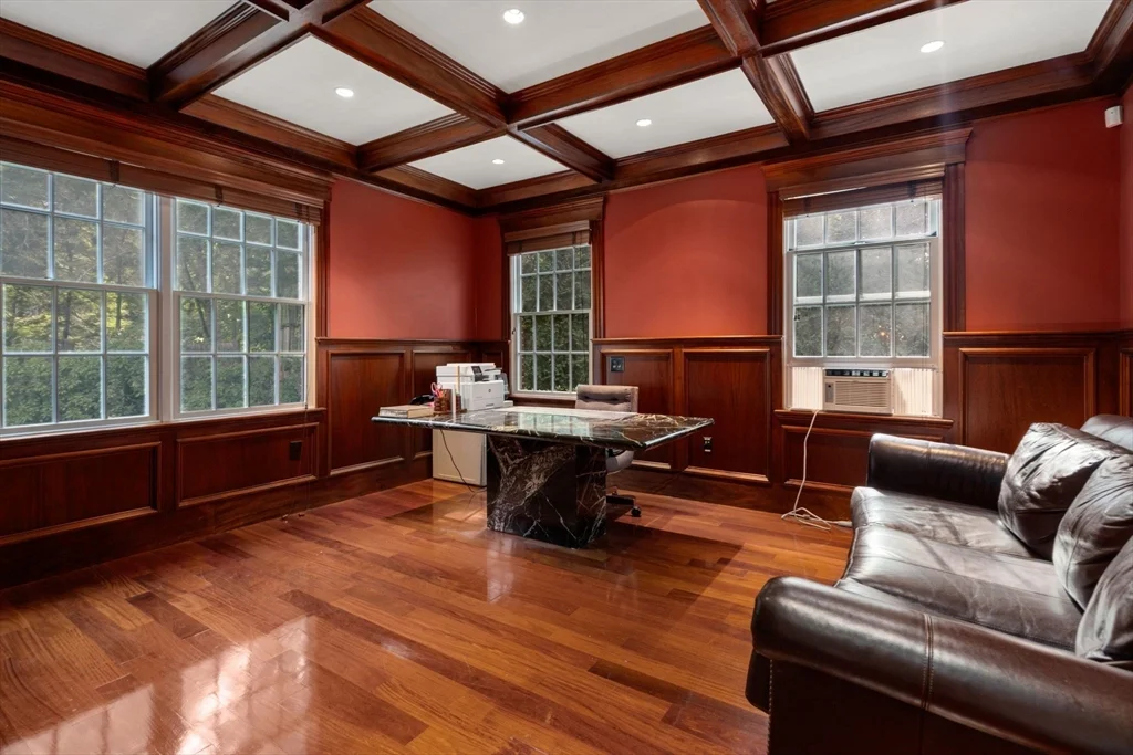 66 Forest Ave, Newton