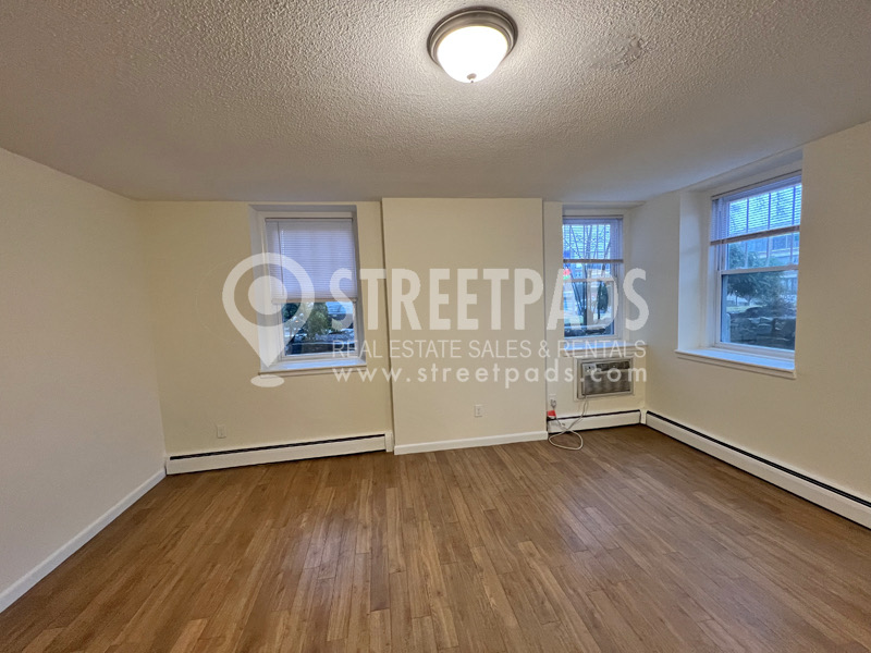 2018 Commonwealth Ave, Brighton