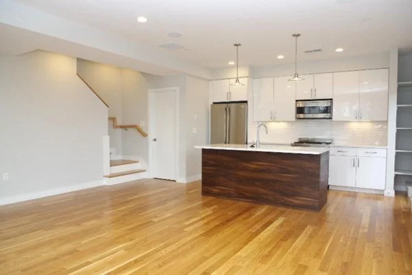 82 Cedar, Roxbury