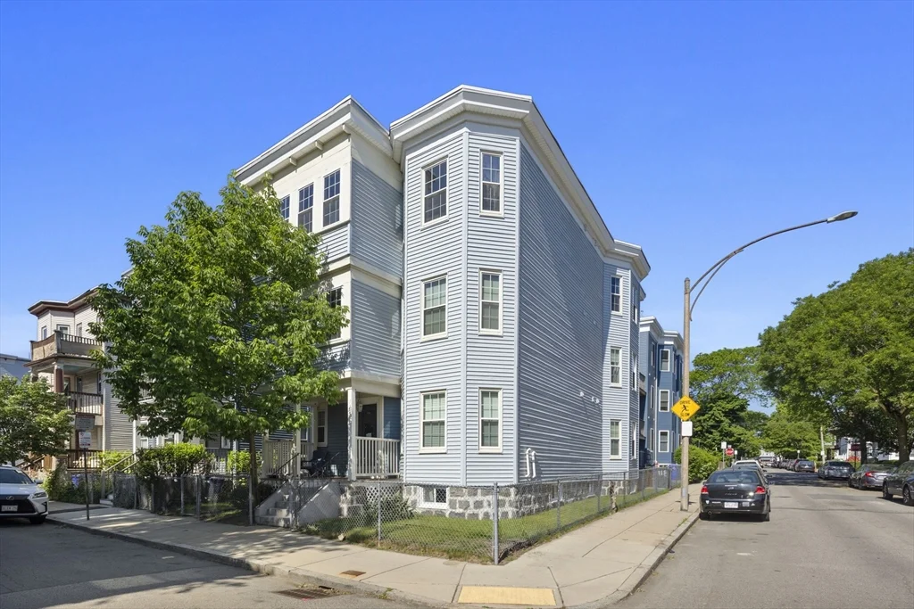 118 Saxton St, Dorchester