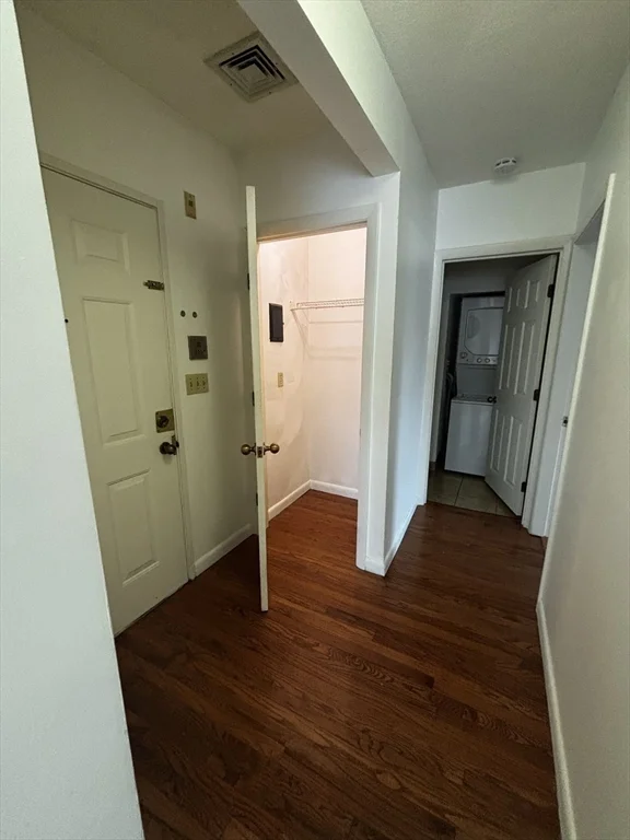 1010 Middle, Weymouth