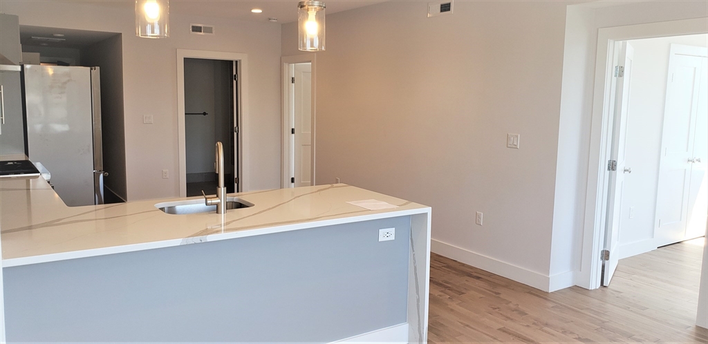 50 Hichborn, Brighton