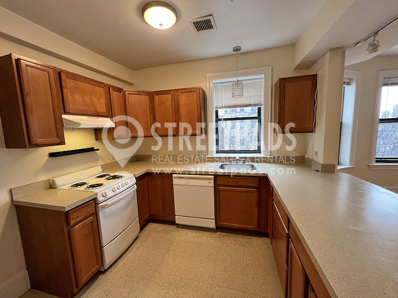 881 Massachusetts Ave, Central Square