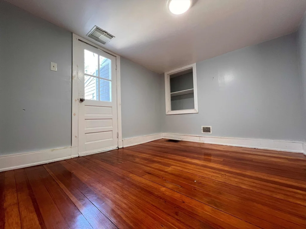 173 Granite St, Quincy