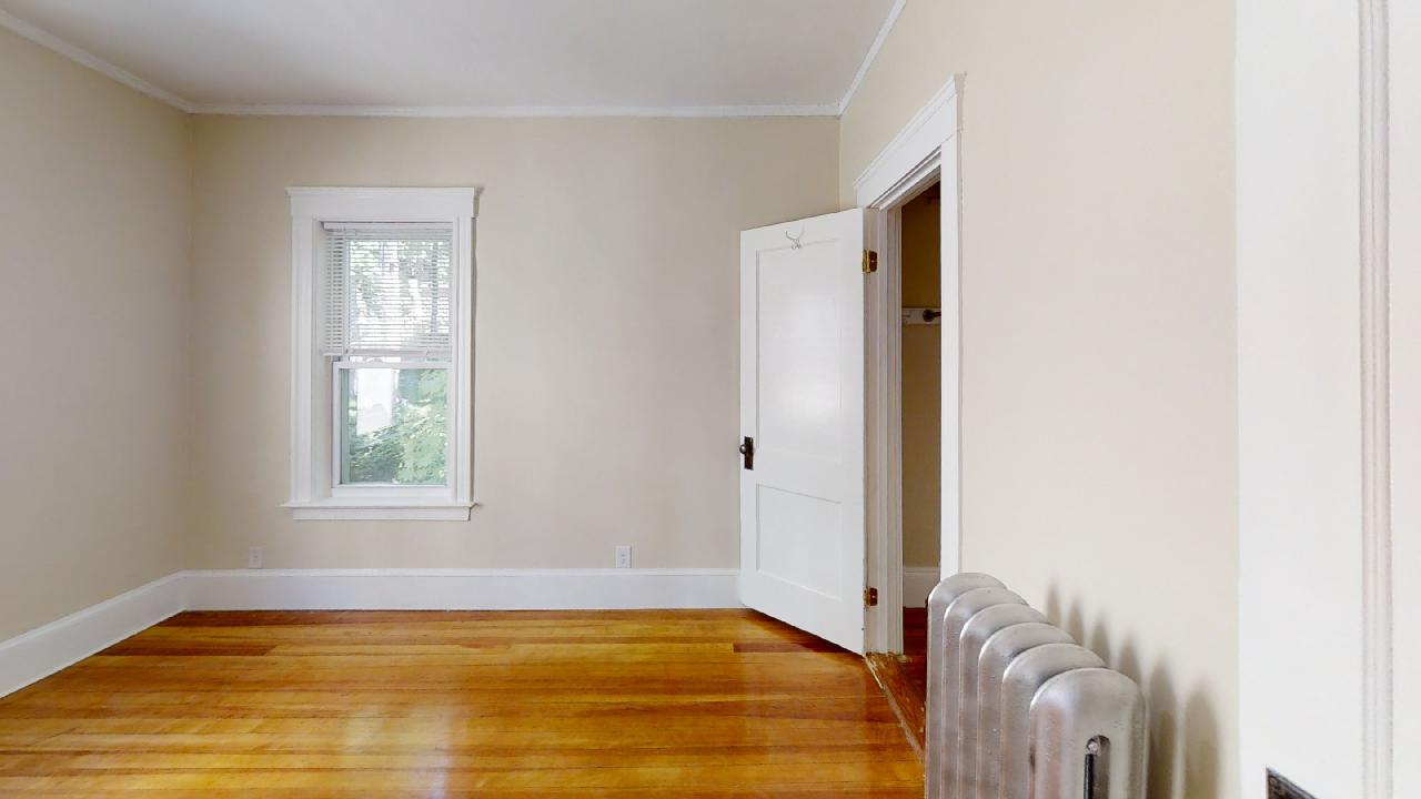 303 Tappan St, Washington Square