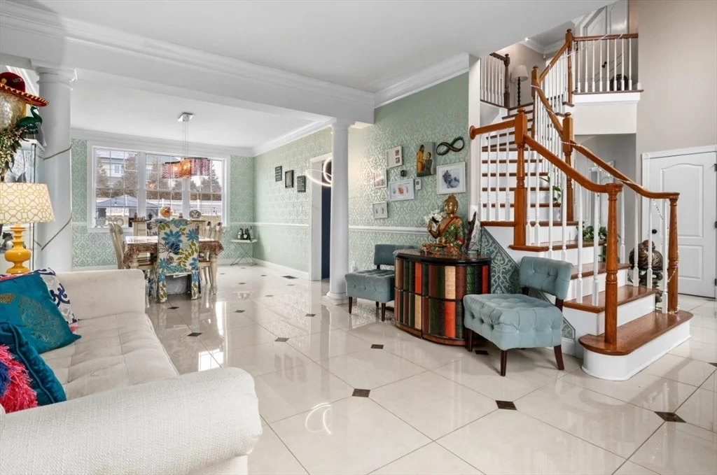 77 Hound Pack Cir, Walpole