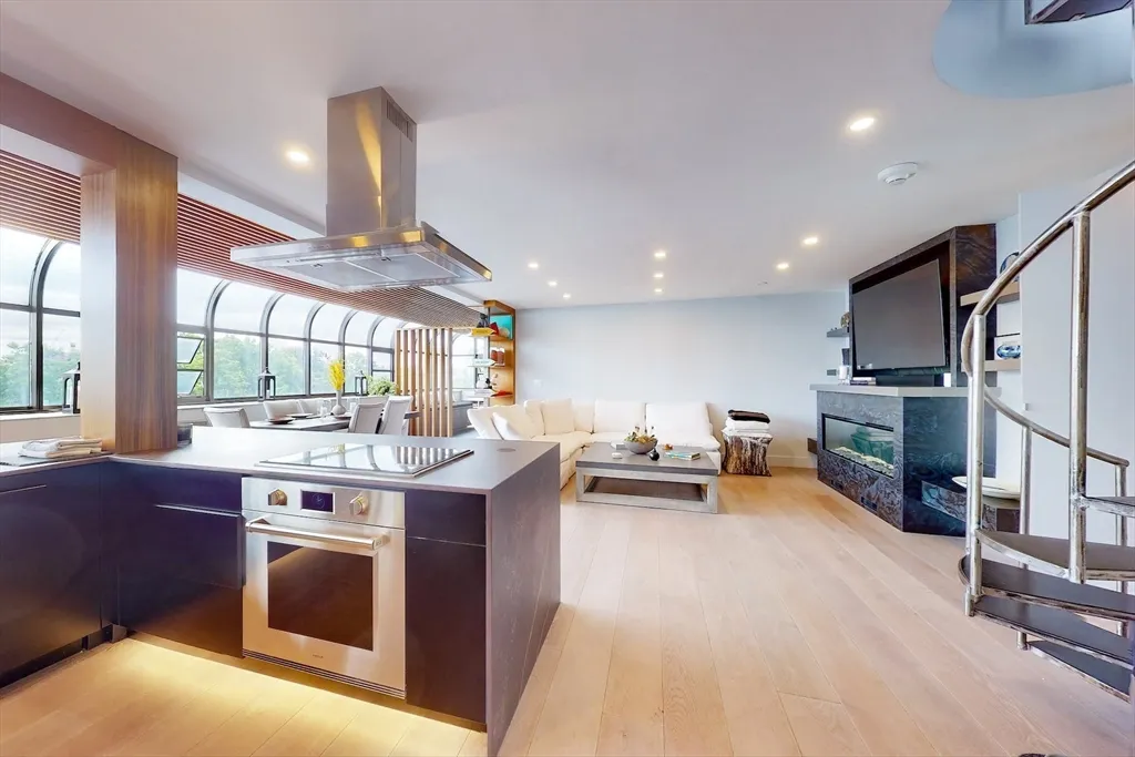 270 Beacon St, Back Bay