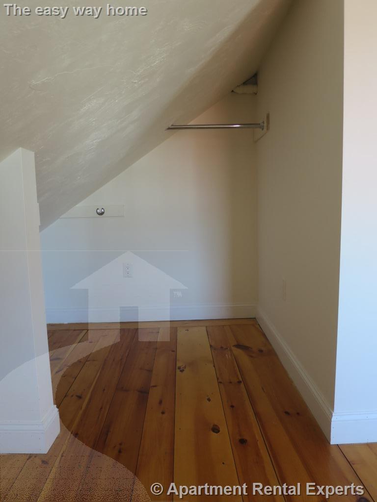 23 Lowell St, Porter Square