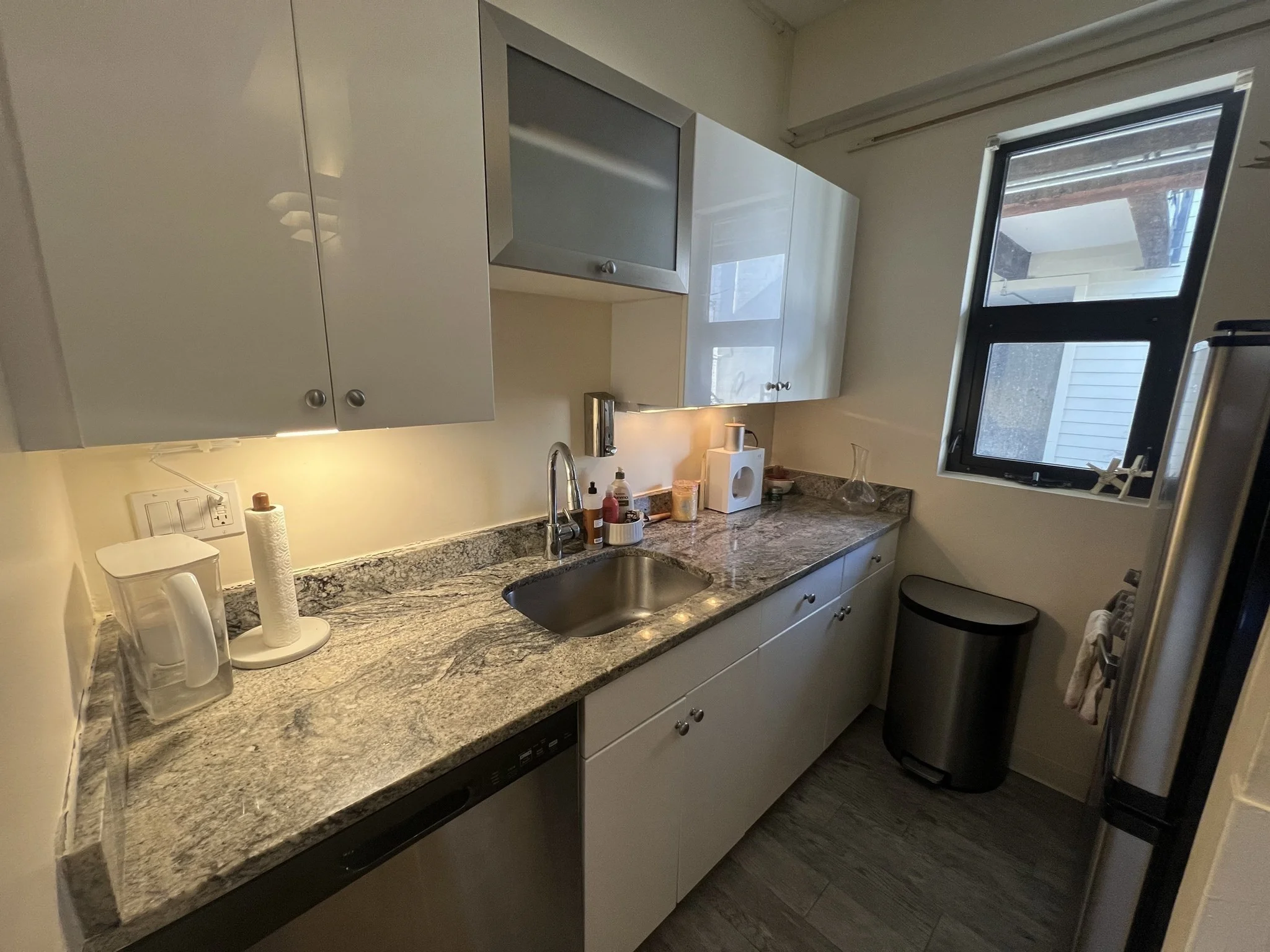 12 Stoneholm St, Fenway