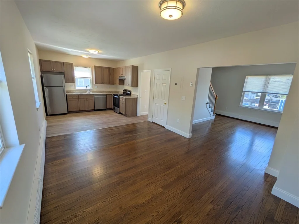 146 Pine St, Attleboro
