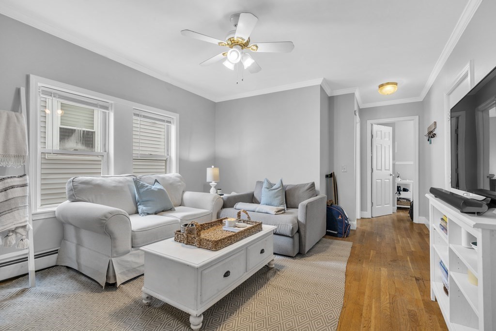 180 W 8th, South Boston