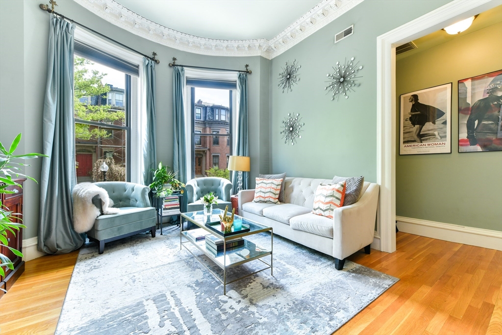 14 Braddock Park, South End