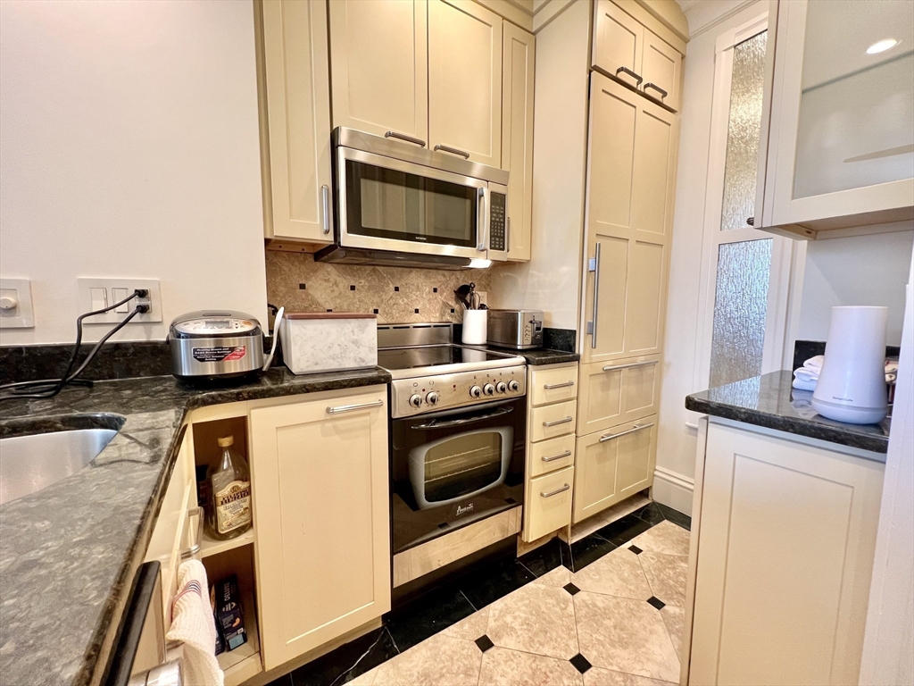 21 Beacon St, Beacon Hill