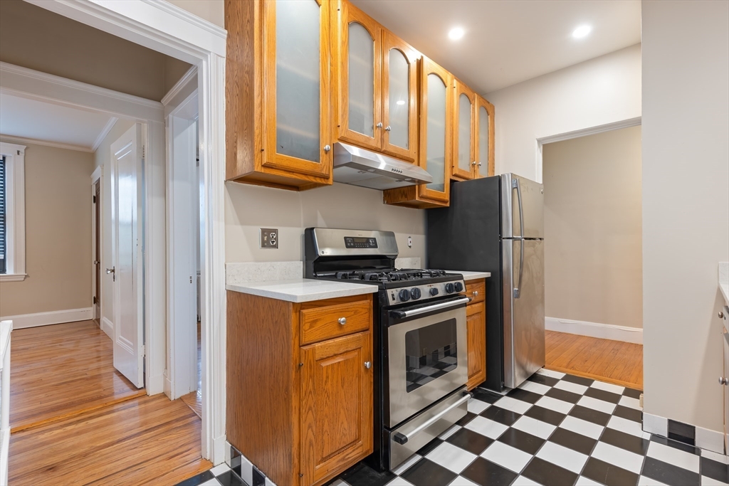 2035 Commonwealth Ave, Brighton