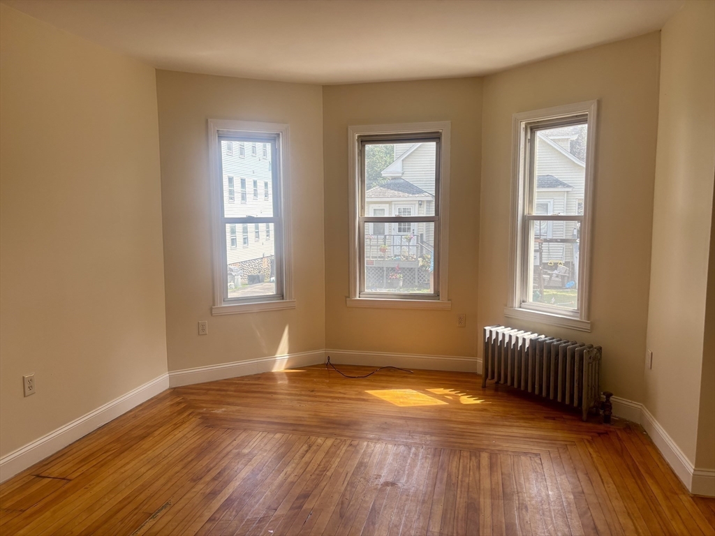 8 Stearns St, Worcester