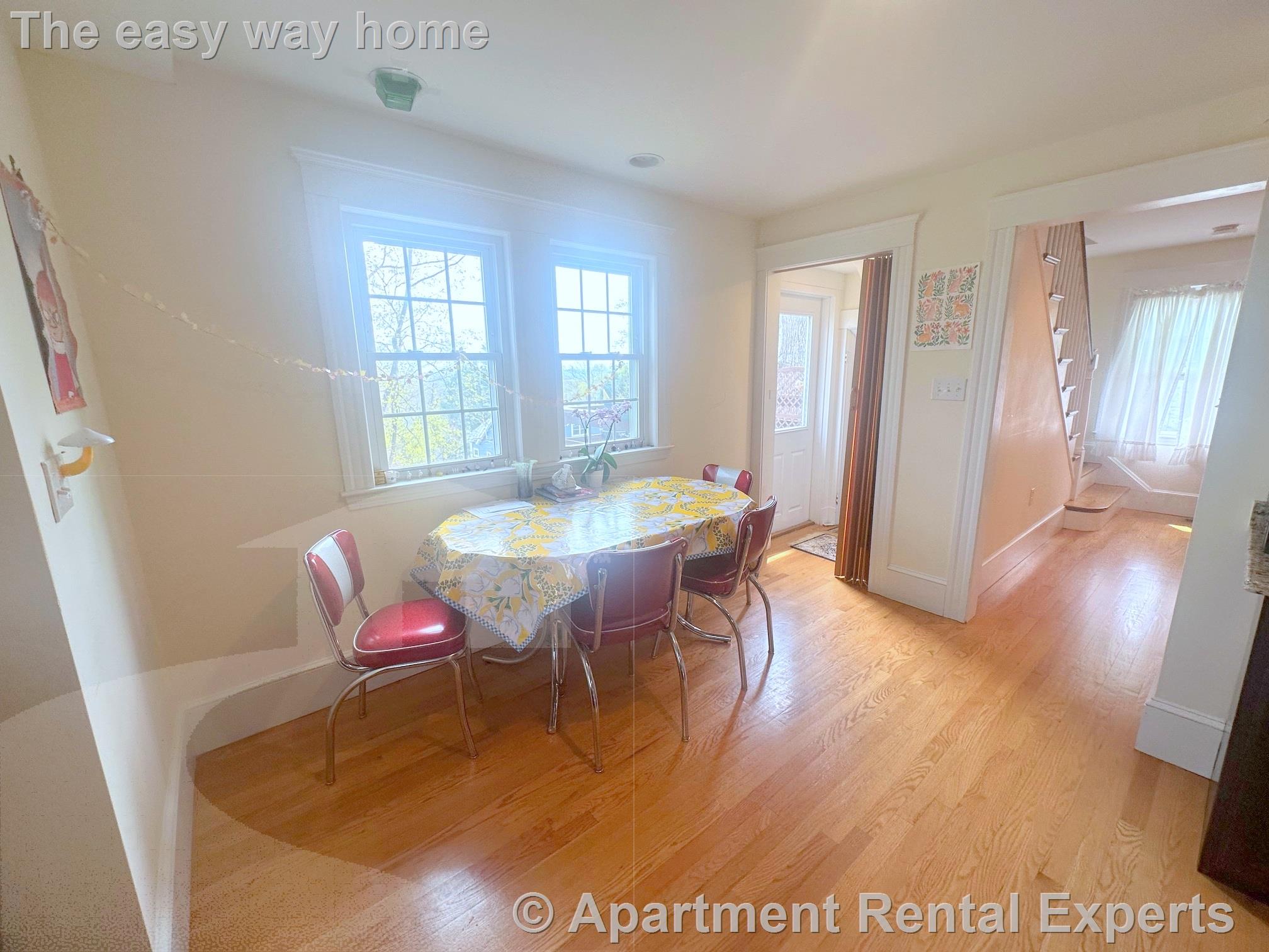 86 Coolidge Rd, Arlington Heights