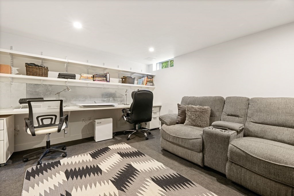 79 Cottage St, East Boston