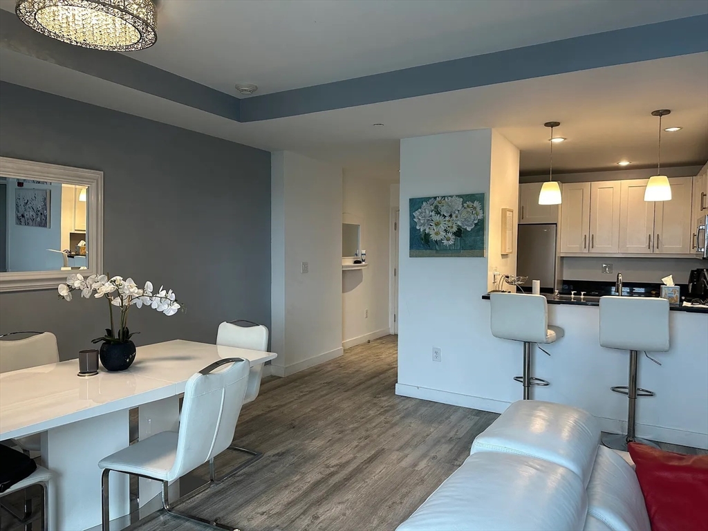 100 Station Landing, Wellington