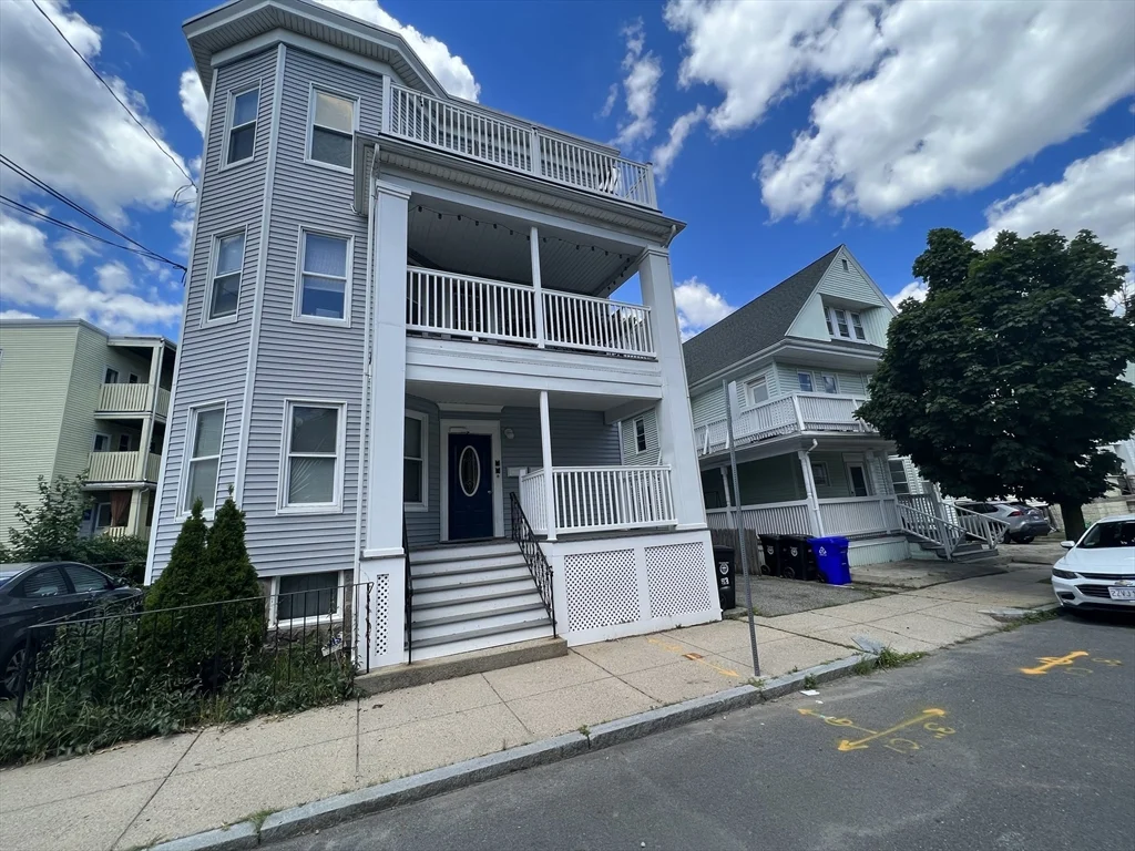 93 Easton St, Allston