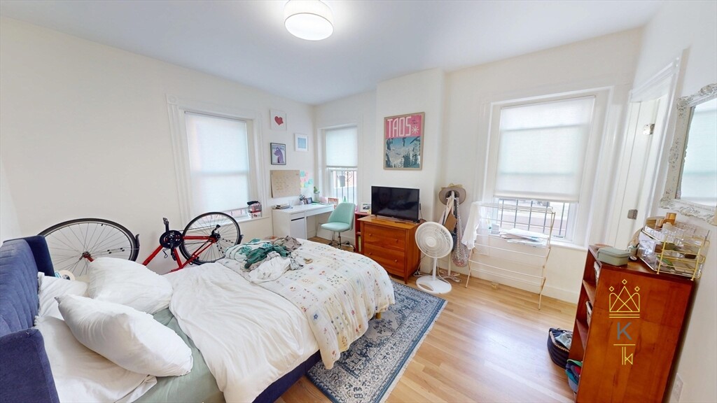 5 Davis Ave, Emerson Gardens