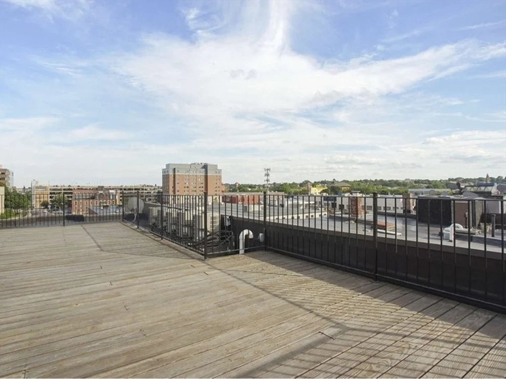 877 Harrison Ave, South End